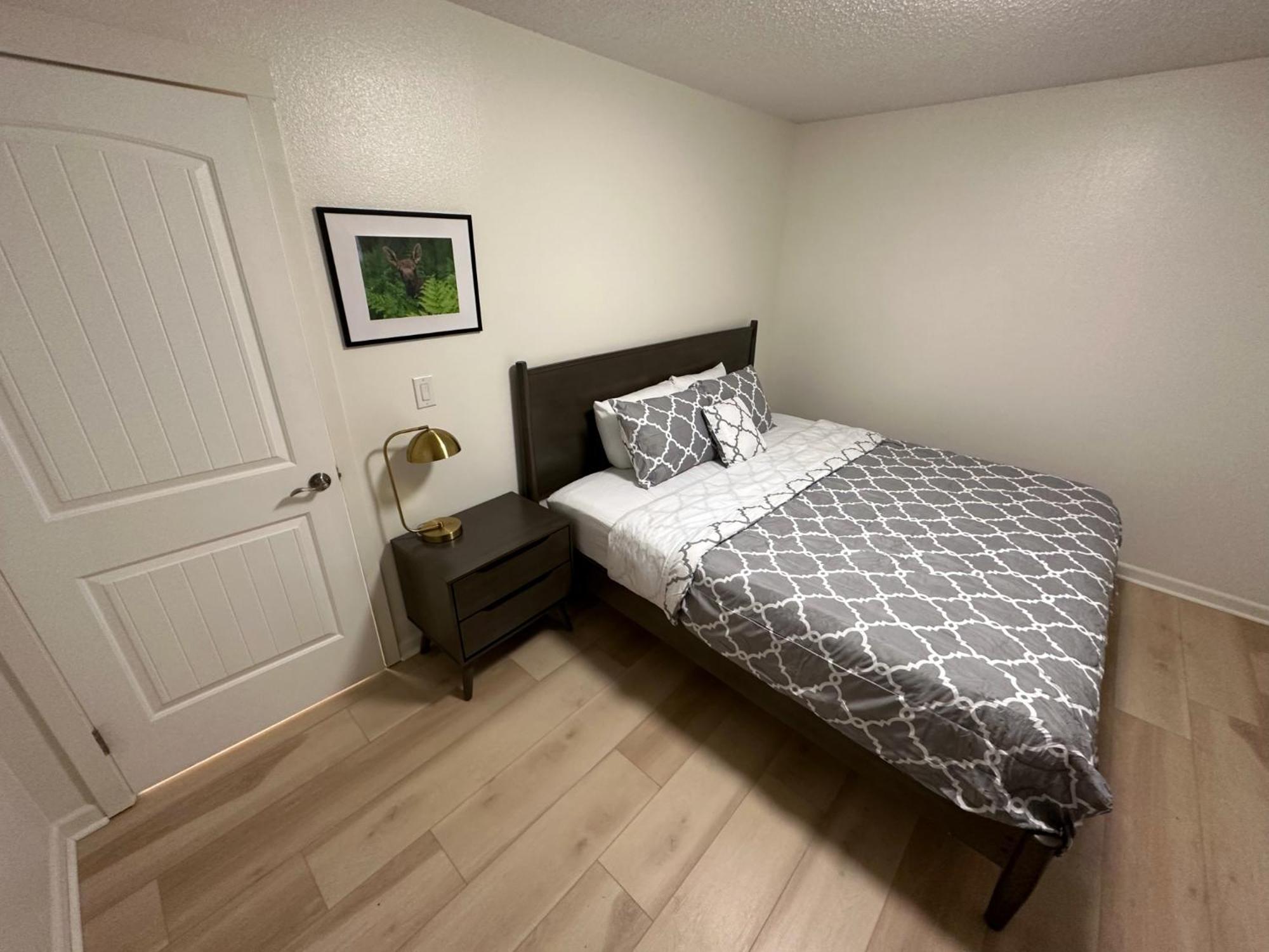 Stay Anchorage! Furnished Two Bedroom Apartments With High Speed Wifi 客房 照片