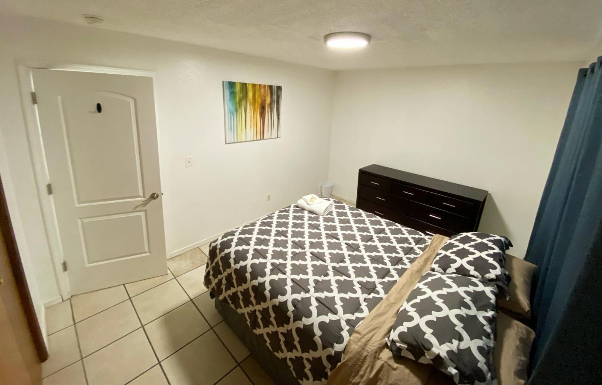 Stay Anchorage! Furnished Two Bedroom Apartments With High Speed Wifi 客房 照片