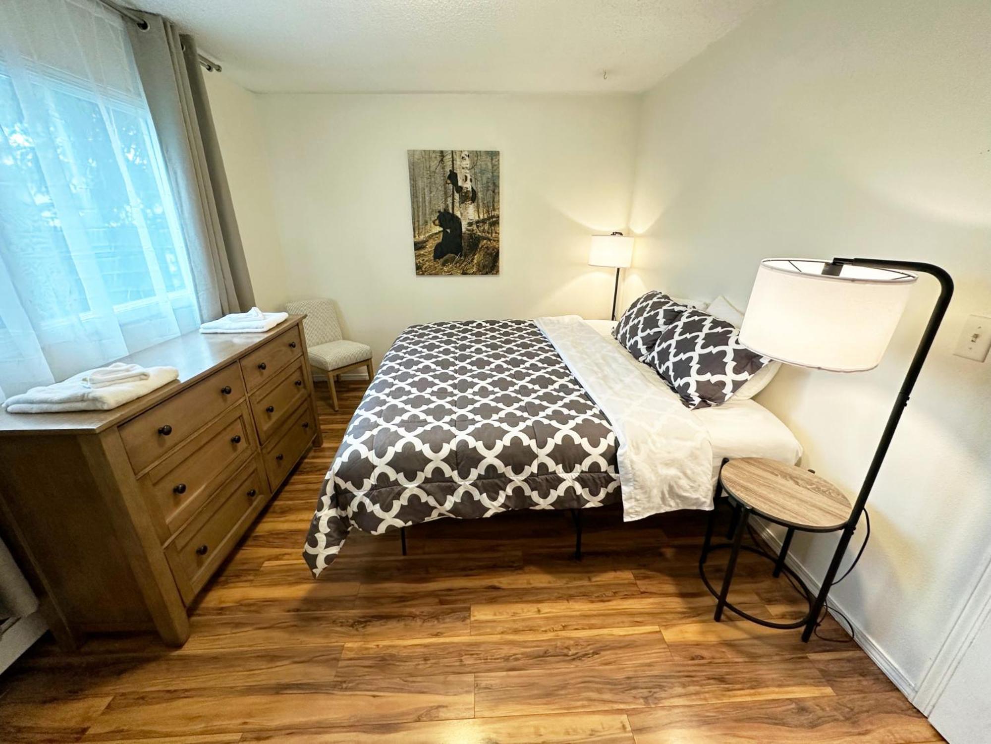 Stay Anchorage! Furnished Two Bedroom Apartments With High Speed Wifi 客房 照片